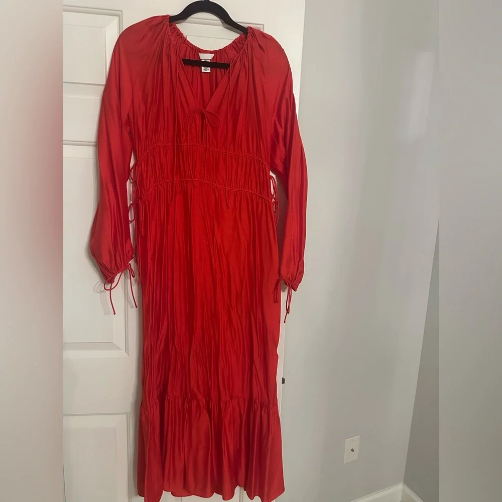 H&M Drawstring Maxi Dress - Picture 2 of 4